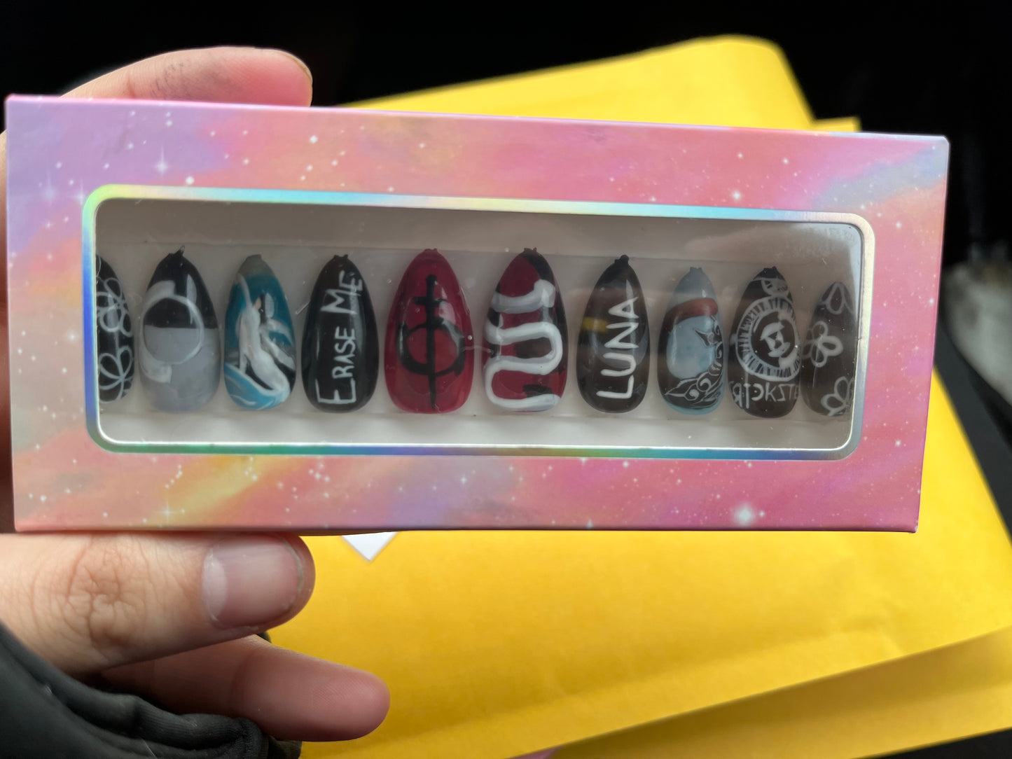 KPOP ONEUS Press On Nails