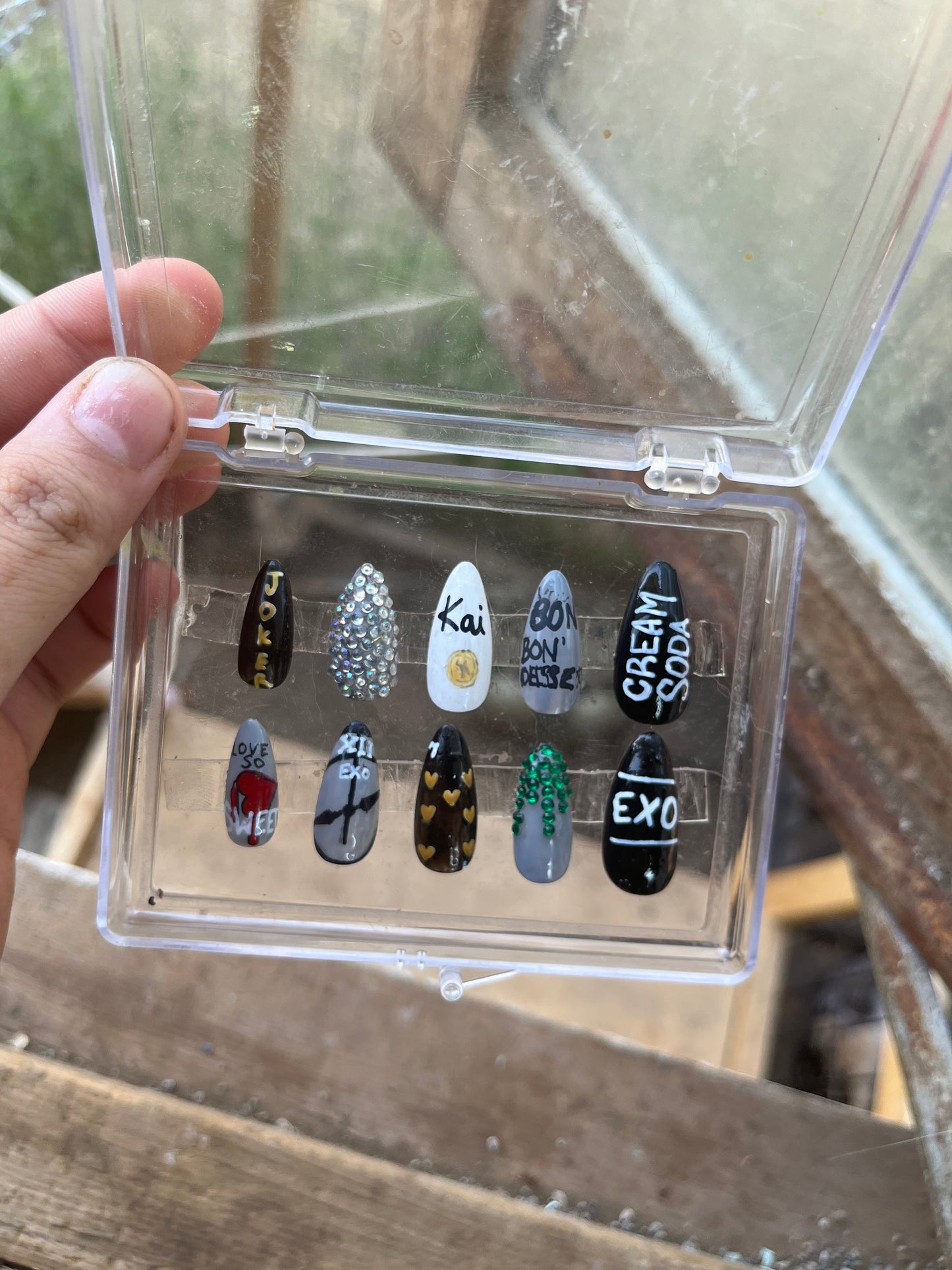 KPOP Exo "Cream Soda" Press On Nails