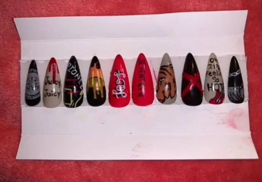 KPOP Seventeen "Hot" Press On Nails